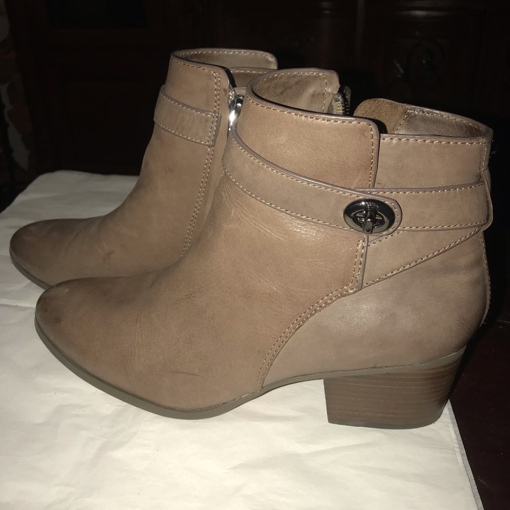 Coach Dark Tan  Leather Buckle Ankle Boots 9